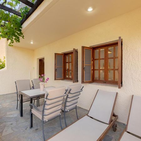 Ζini 2 Kéfalos Exterior foto